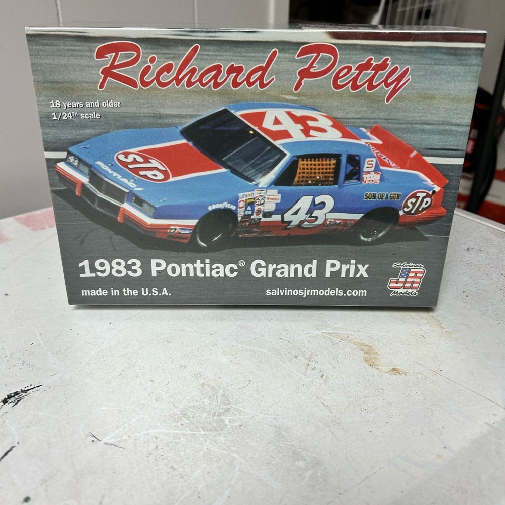Richard Petty Models 1983 Pontiac Grand Prix Model Kit - Red, Blue, White